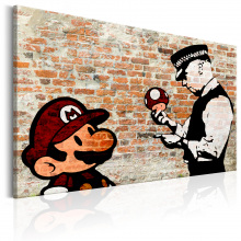 Kép - Super Mario és rendőr vörös téglafal háttéren